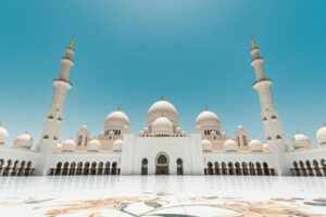 阿布達比2025房產市場全解析：趨勢、熱區與未來展望