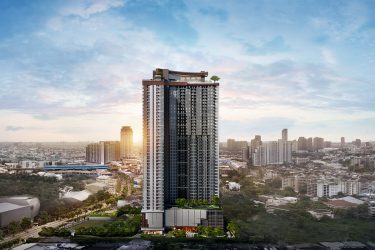 Life Sukhumvit 8